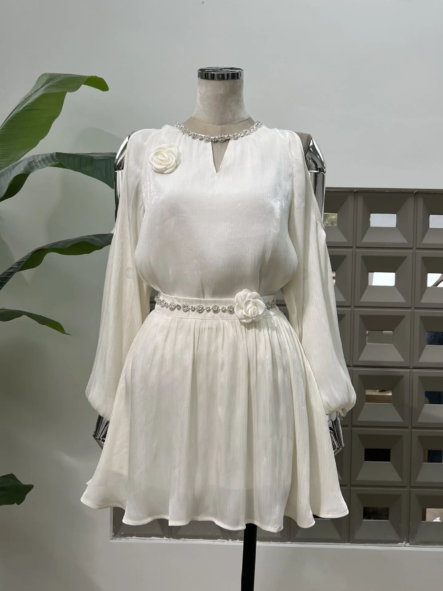Blouse Off Shoulder - 女性用ツーピースドレス オフショルダーブラウス 花柄ラインストーン付きトップ セキュリティショートスカートセット ビーチパーティー バケーション