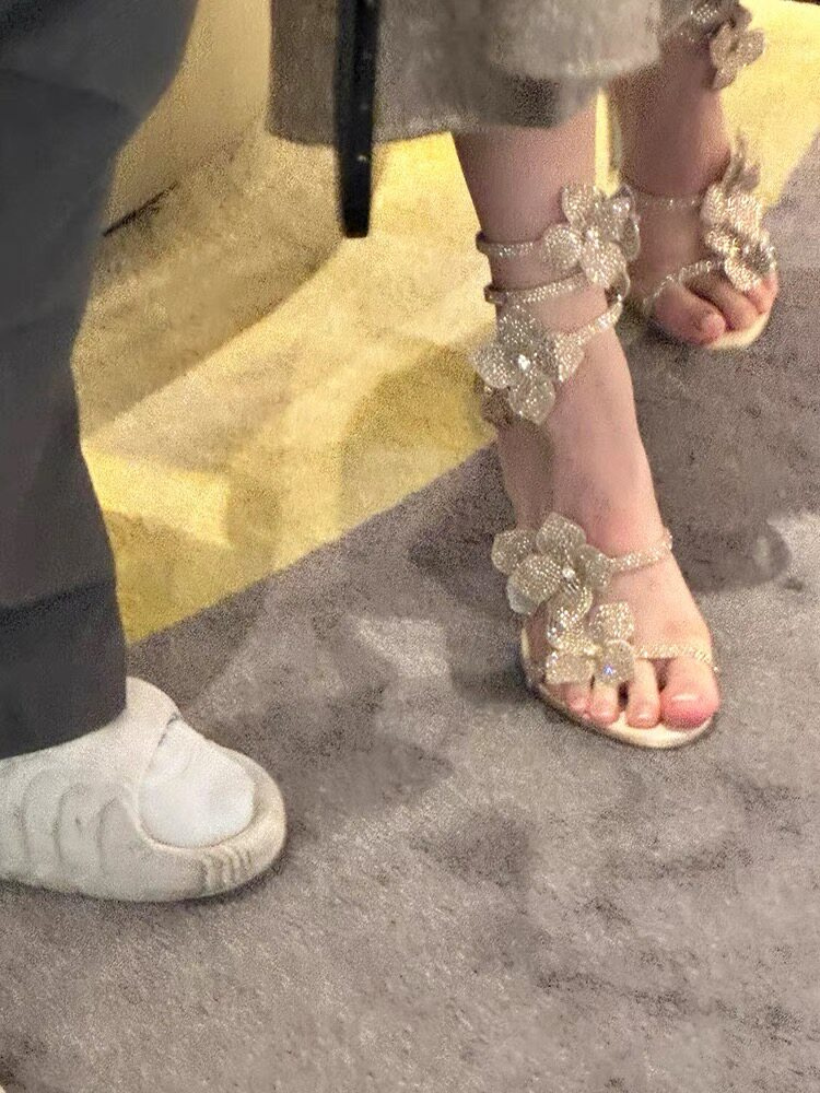 レディース3Dフラワーアップリケストラップハイヒールラインス - Sandal Strappy Heeled のレビューと価格