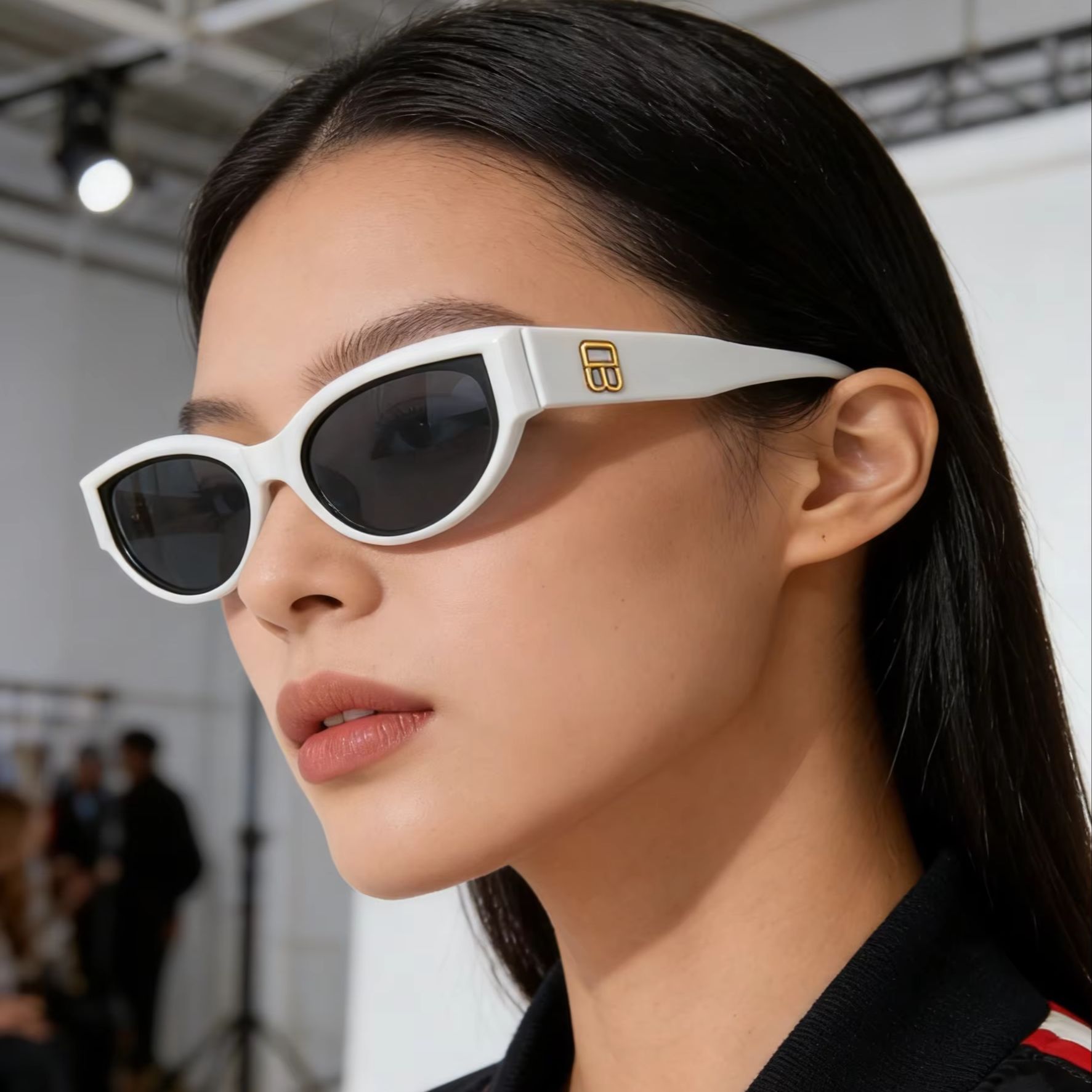 女性レトロキャットアイサングラス小さなオーバルシェード UV - Sunglasses Cat Eye のレビューと価格